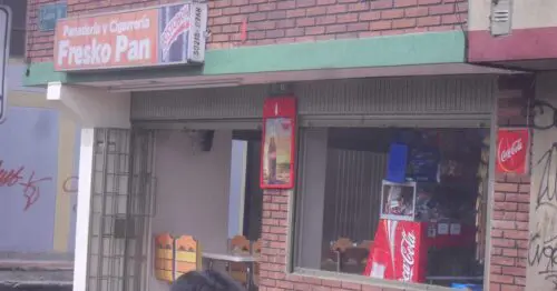 PANADERIA Y CIGARRERIA FRESKO PAN PANADERIA Y CIGARRERIA FRESKO PAN